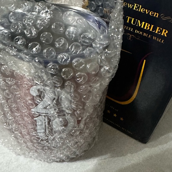 New in Box 40th Birthday Tumbler - Picture 7 of 8